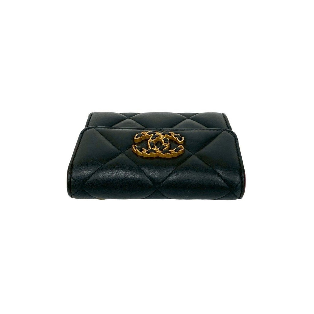 Chanel CC Logo Lambskin Leather — view 3