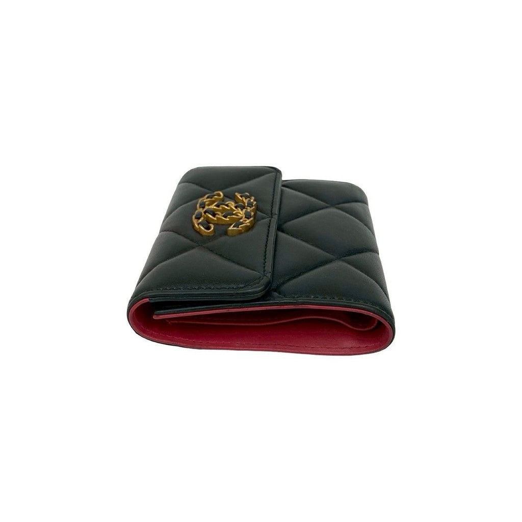 Chanel CC Logo Lambskin Leather — view 4