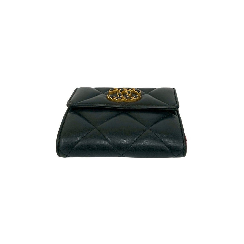 Chanel CC Logo Lambskin Leather — view 6