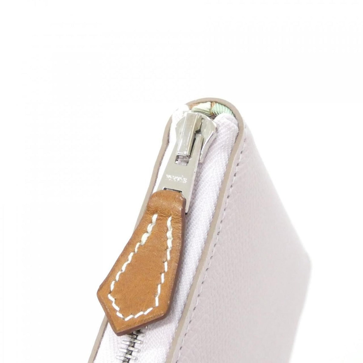 Hermes en Fil Silk in Compact Wallet Mauve Pale — view 3