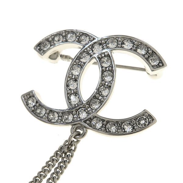 Chanel B23 B Brooch — view 3
