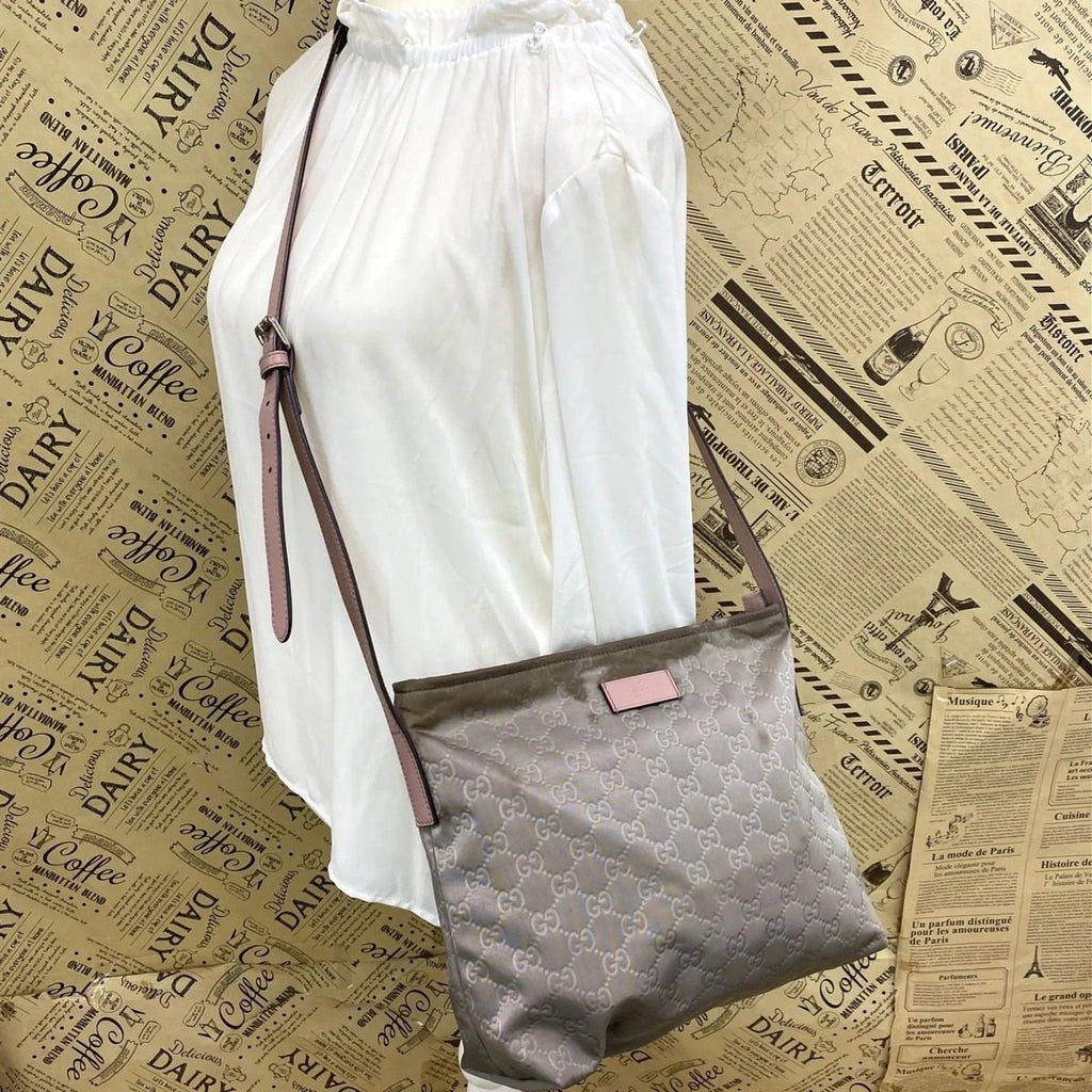 Gucci Shoulder Bag Ggnylon Crossbody Gray Travel Business — view 3