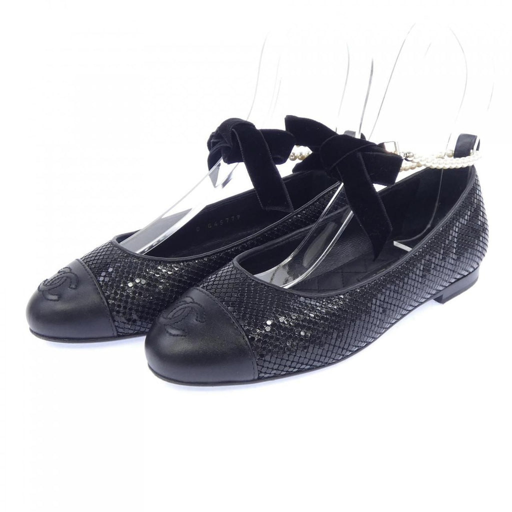 Chanel Ballet Flats Flat Shoes — view 3