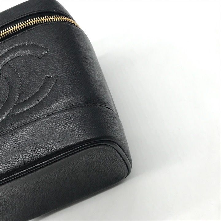 Chanel CC Logo Caviar Leather Vanity Hand Bag Black — view 6