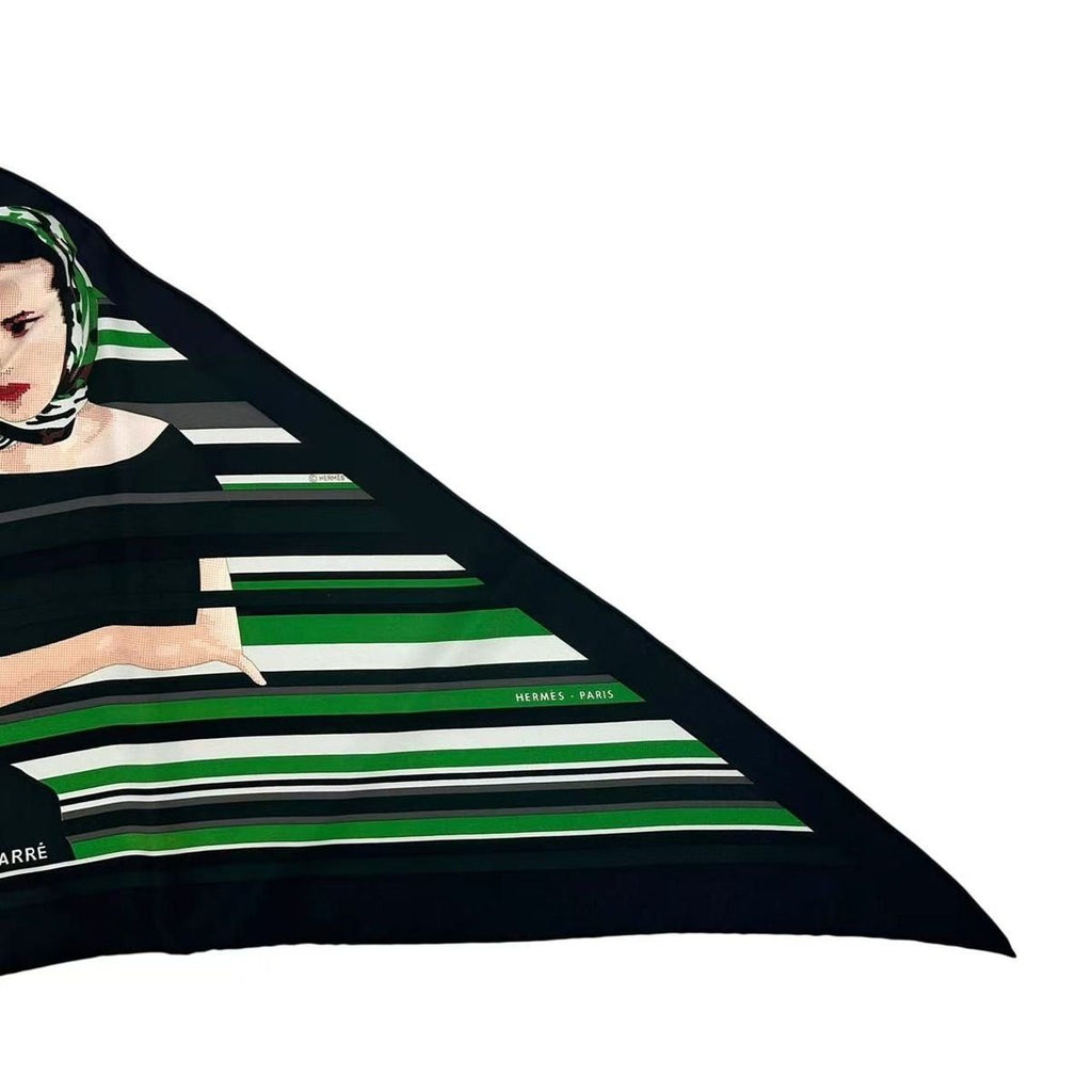 Hermes Scarf Silk Pointe la Femme AU Carre Green — view 5