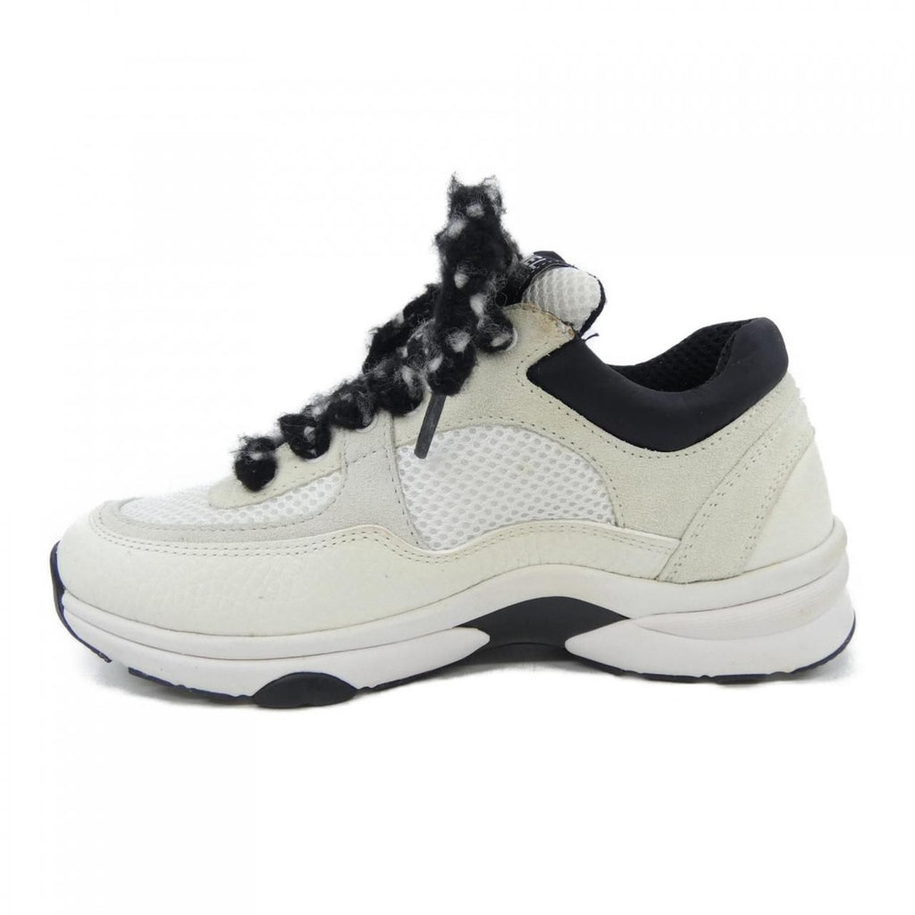 Chanel Sneakers Suede Black — view 2
