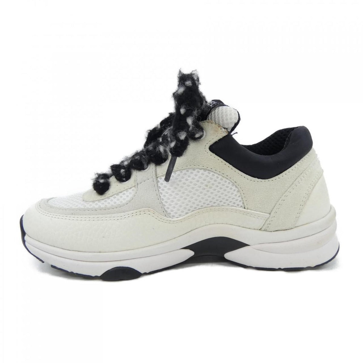 Chanel Sneakers Suede Black — view 2