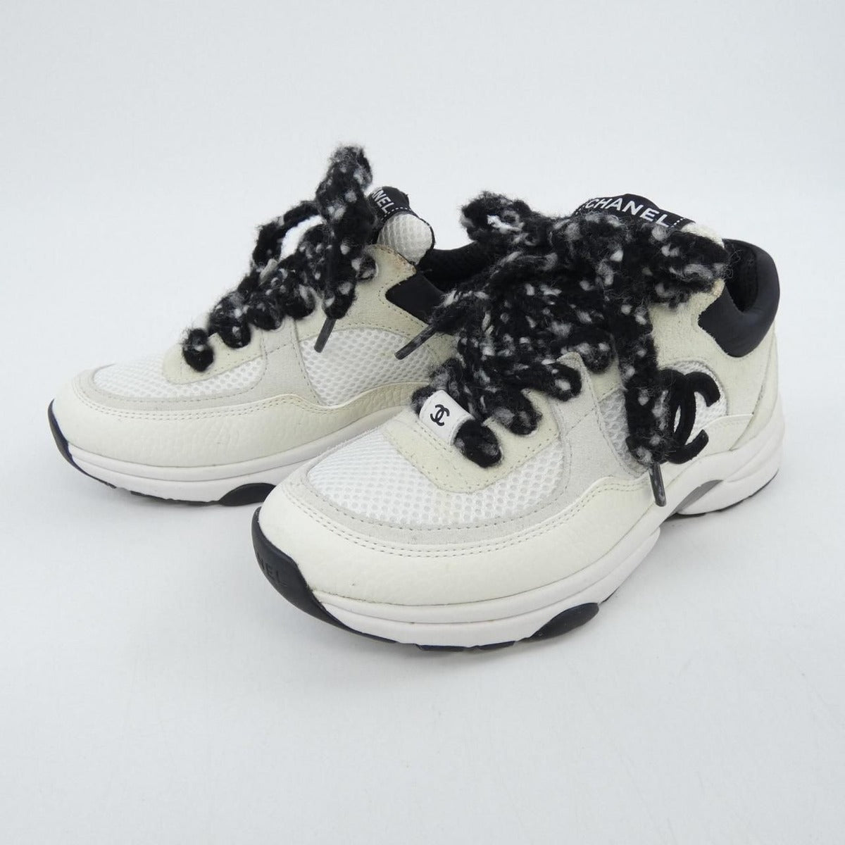 Chanel Sneakers Suede Black — view 3