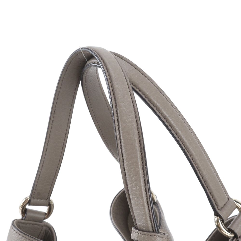 Gucci Soho Interlocking Leather Tote Hand — view 2