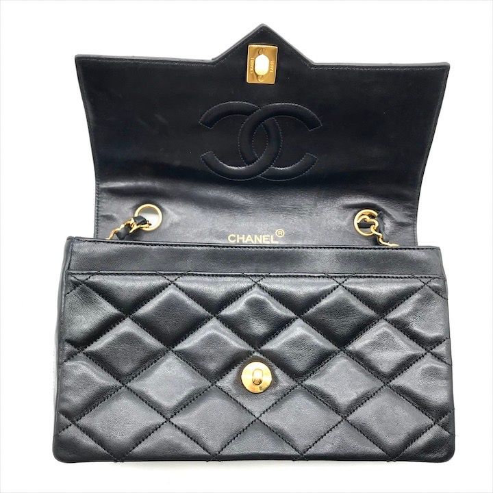 Chanel CC Logo Quilted Lambskin Turnlock Chain Shoulder Bag Black — view 7