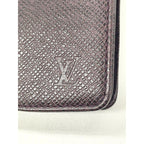 Louis Vuitton Taiga Etui GM Pen Case Acajou — view 7