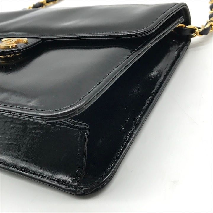 Chanel CC Logo Patent Push Lock Chain Shoulder Bag Black Purse — view 5