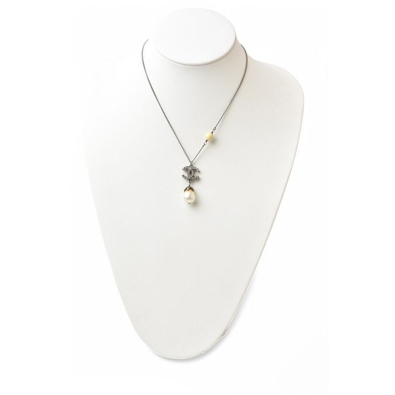 Chanel Coco Mark Double-sided Rhinestone Pearl Motif — view 2