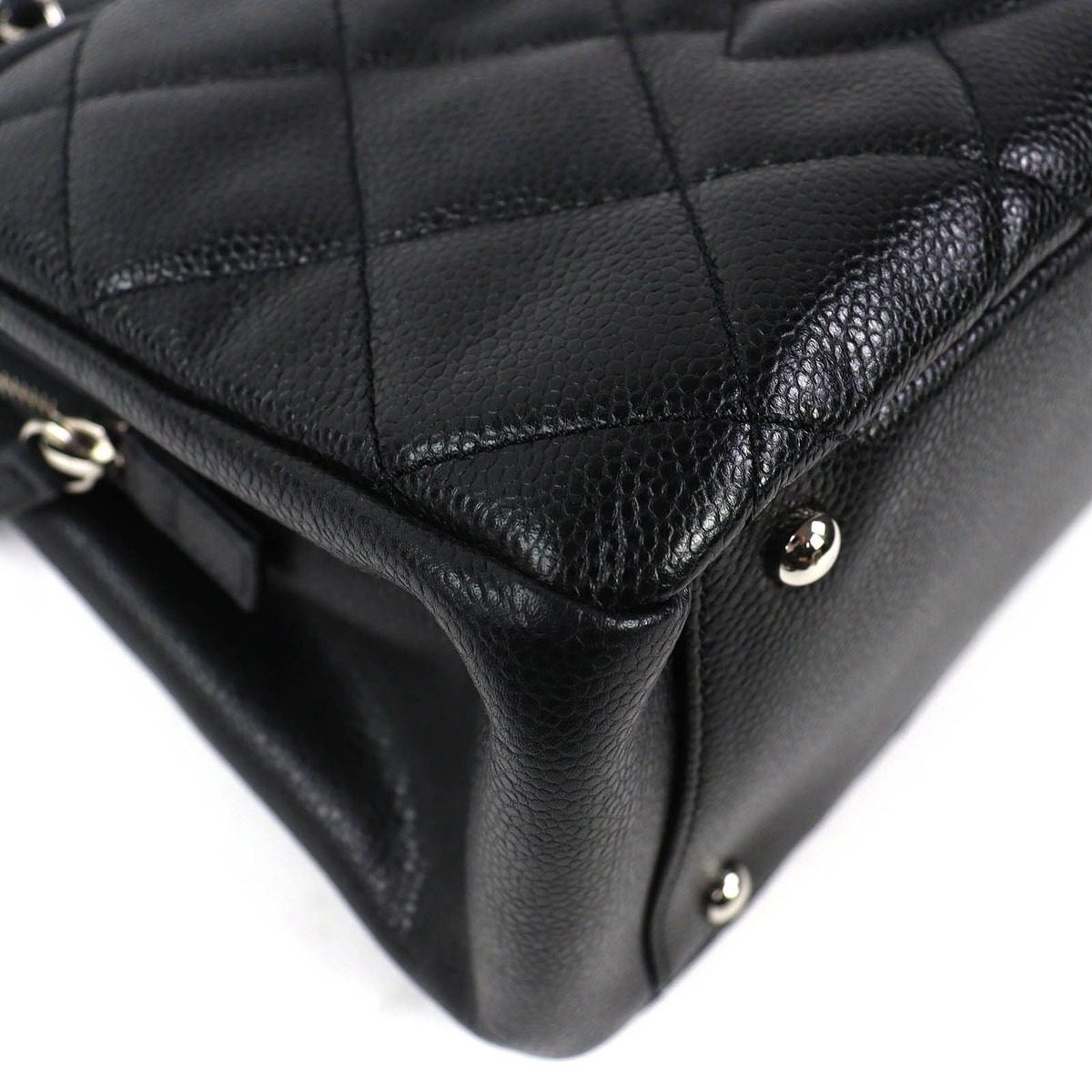 Chanel Caviar Leather CC Logo Quilted Chain Tote Black with Silver Large — view 6