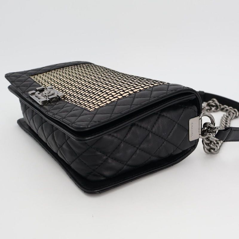 Chanel Boy Quilted Chain Shoulder Bag Leather Lambskin Light Beige — view 6