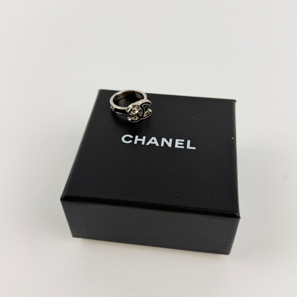 Chanel CC Logo Camellia Ring Silver Black Vintage