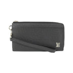 Louis Vuitton Taiga Zippy Dragonne Wallet