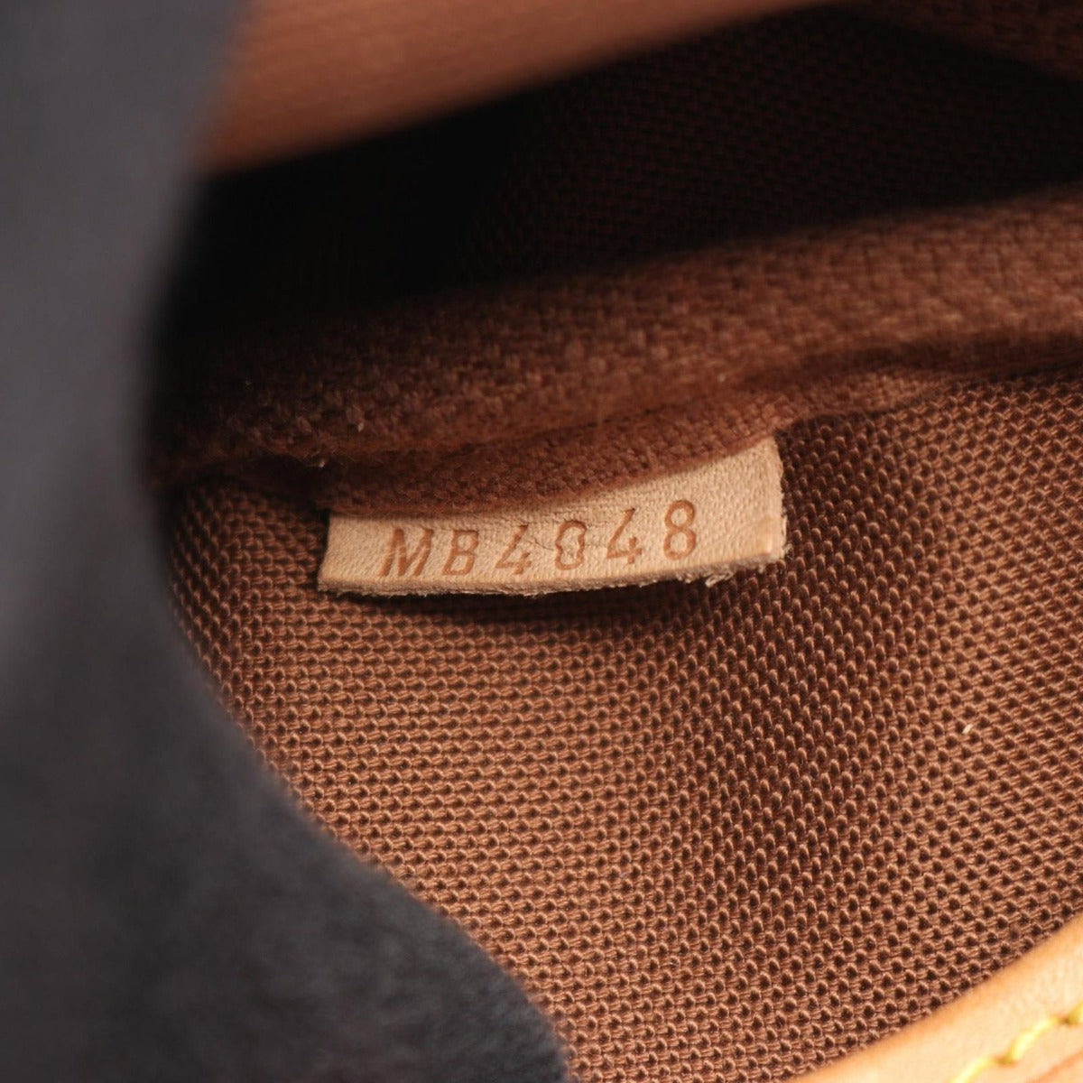 Louis Vuitton Shoulder Bag Saumur 30 Monogram Canvas Leather — view 6