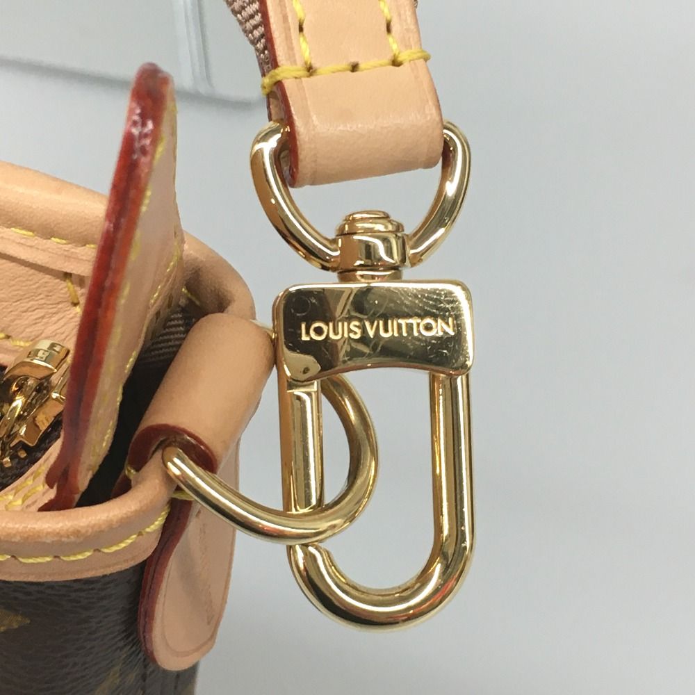 Louis Vuitton Shoulder Bag — view 3