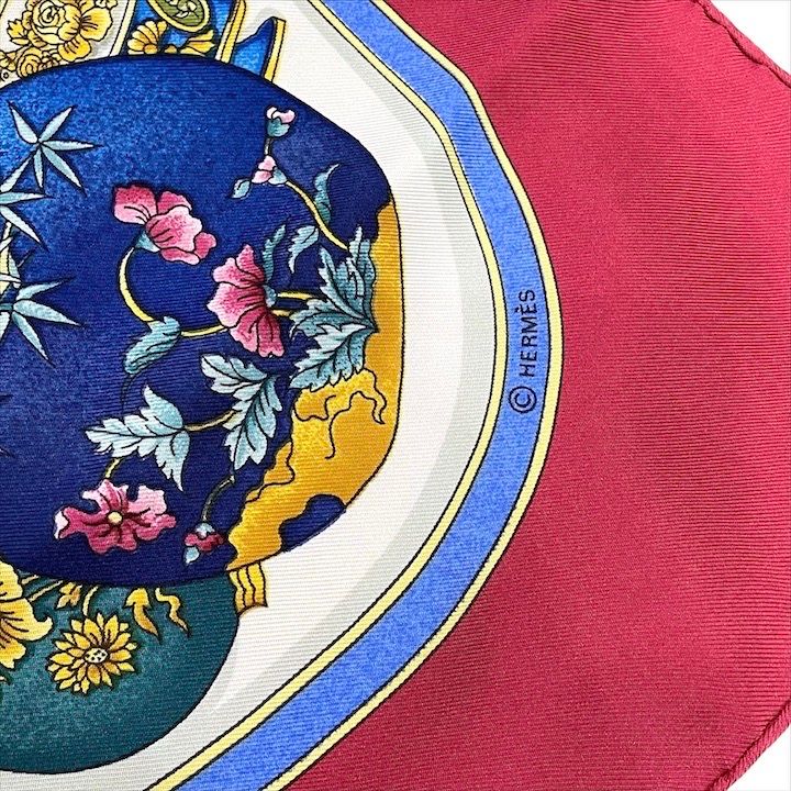 Hermes Carre 90 Large Scarf Shawl Silk Perfume Pattern — view 9
