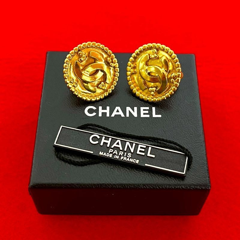 Chanel Vintage Coco Mark Motif GP Earrings Ear Cuff Accessory 96A