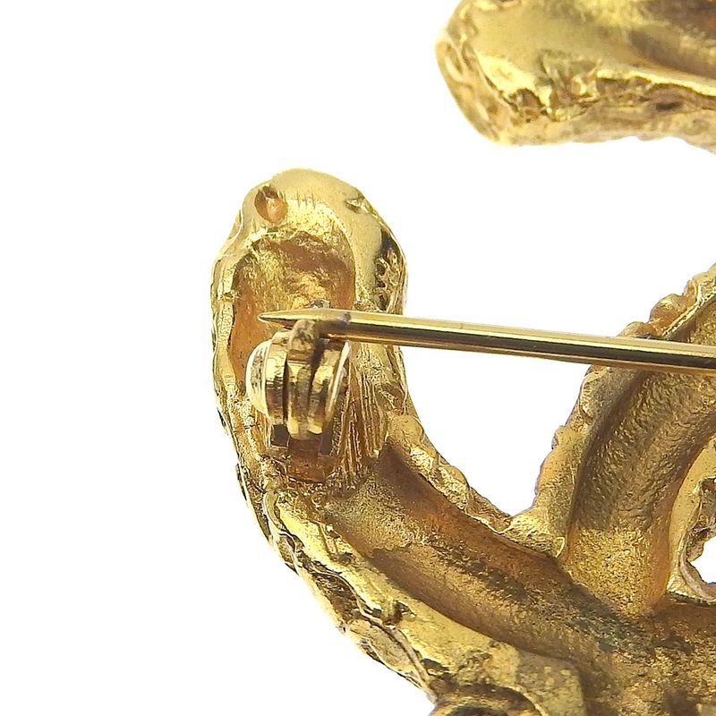 Chanel Lava 93 a Gold Plated 95 29.1 g Brooch — view 5