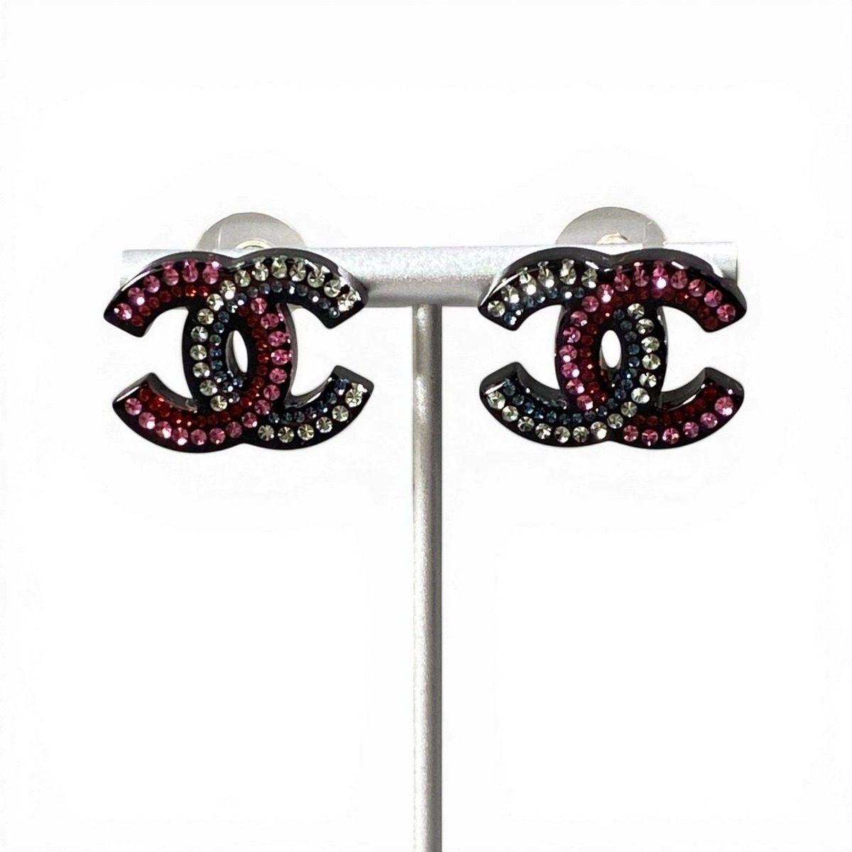 Chanel D9 Earrings CC Logo Rhinestone Multicolor — view 2