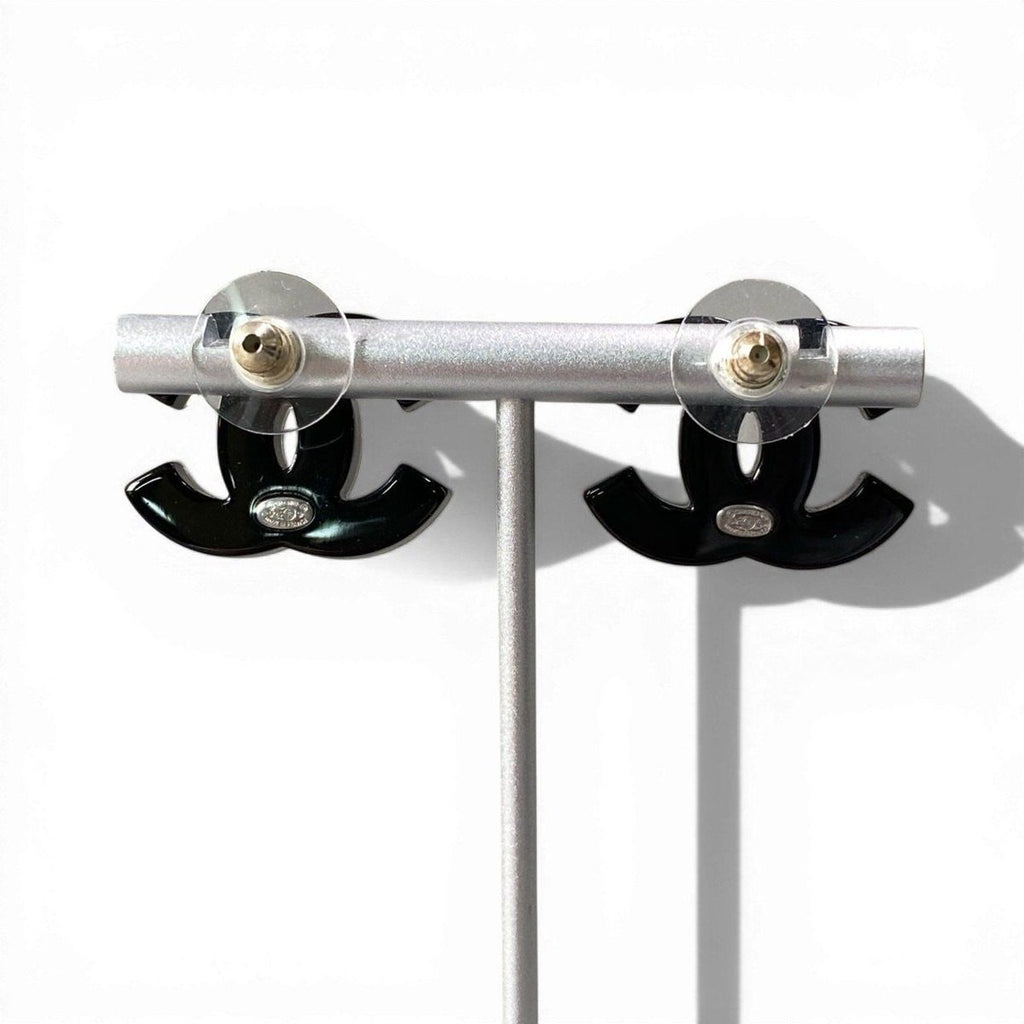 Chanel D9 Earrings CC Logo Rhinestone Multicolor — view 3