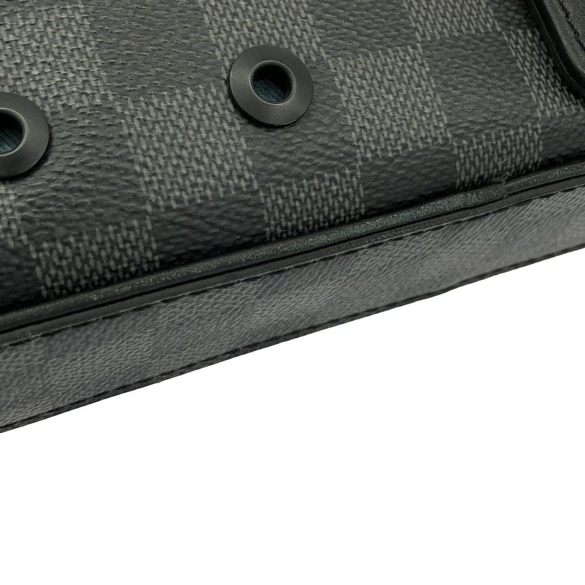 Louis Vuitton Damier Graphite Alpha Shoulder Bag — view 5