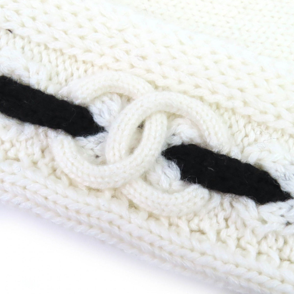 Chanel Cashmere CC Logo Knit Cap White Black — view 7