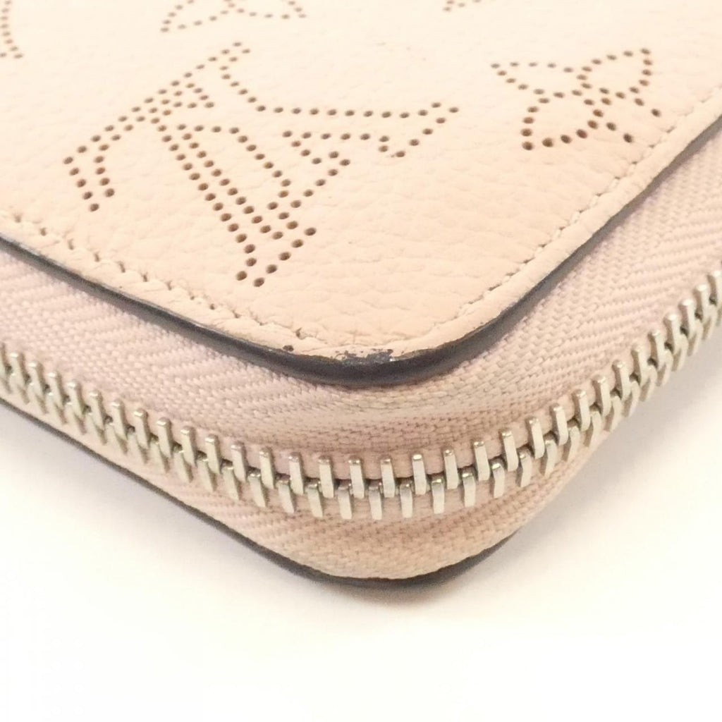 Louis Vuitton Mahina Zippy Wallet — view 4