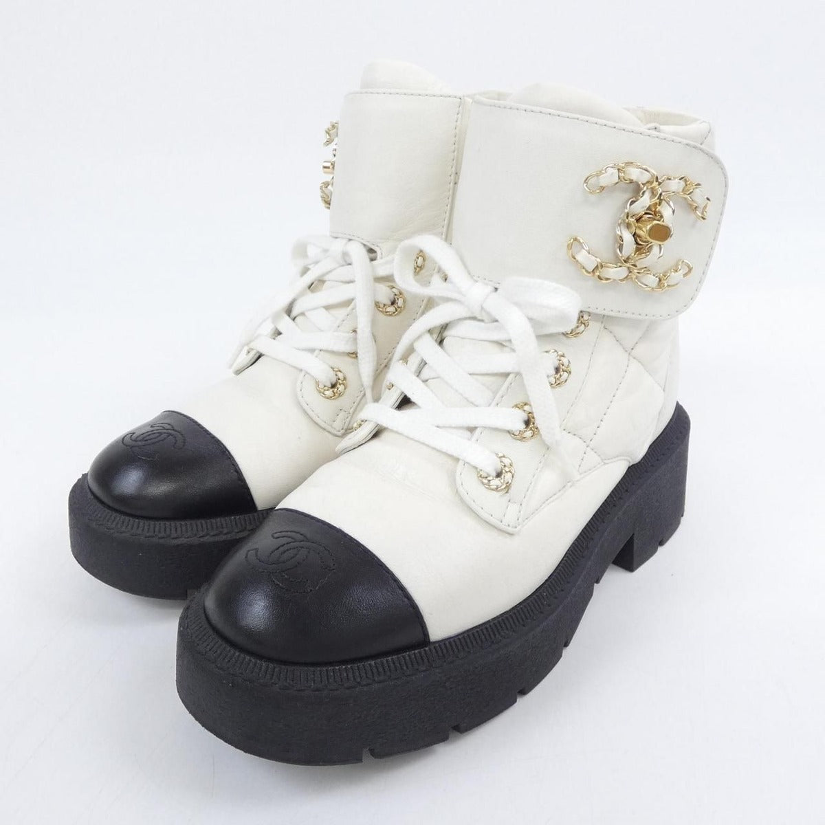Chanel Short Boots Turn Lock — view 3