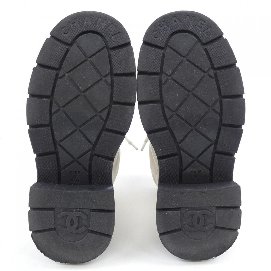 Chanel Short Boots Turn Lock — view 4