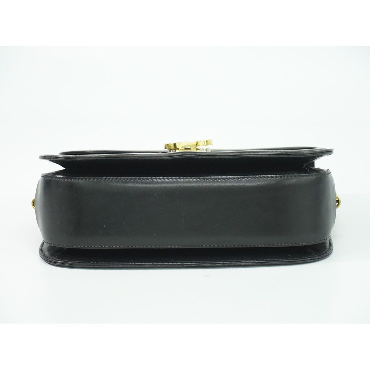 Gucci Vintage Chain Shoulder Bag Leather Black — view 3