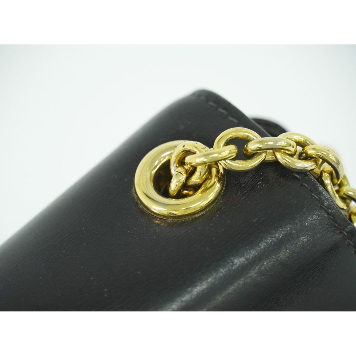 Gucci Vintage Chain Shoulder Bag Leather Black — view 6