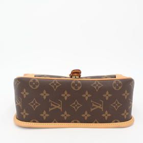 Louis Vuitton Monogram Deanne Nm PM Shoulder Bag — view 7