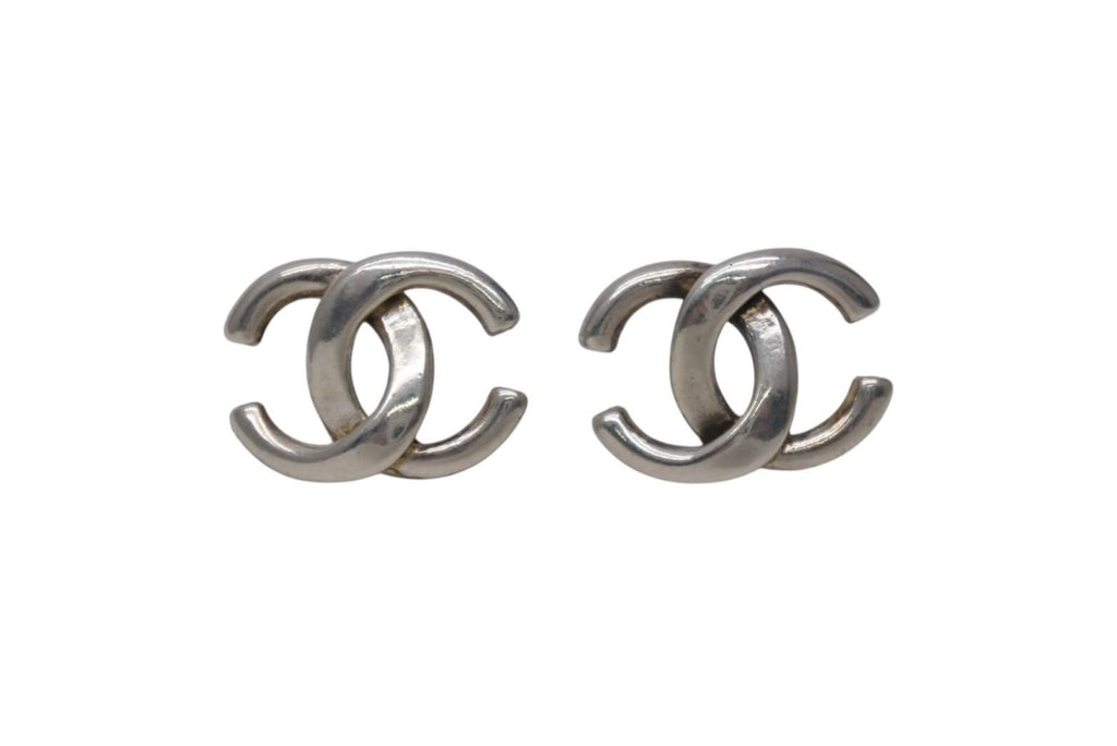 Chanel CC Logo Earrings Silver Color 01