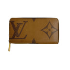 Louis Vuitton Monogram Giant Long Wallet Zippy