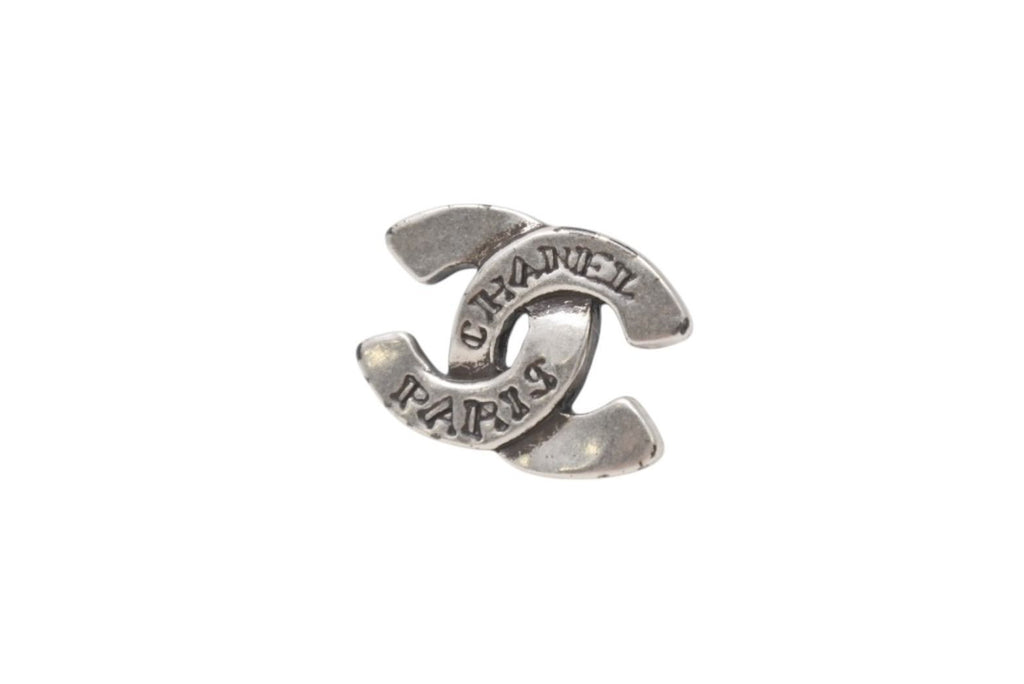 Chanel CC Logo Earrings 99 Silver — view 2