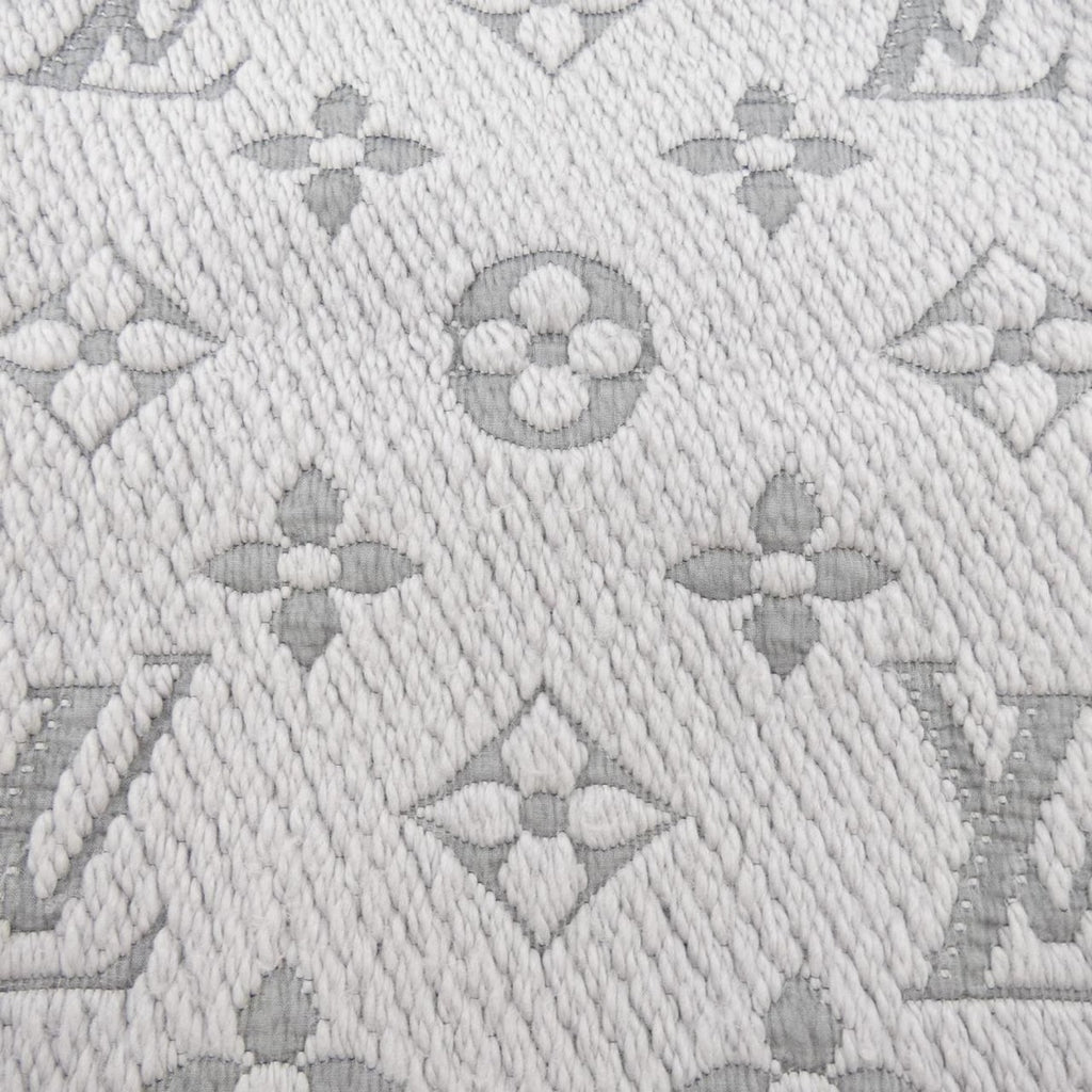Louis Vuitton Logomania Scarf — view 4