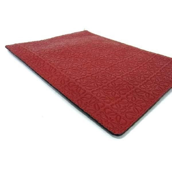 Loewe Repeat Anagram Leather Clutch Bag Second Red and Blue Au5558 — view 5