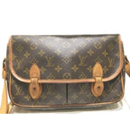 Louis Vuitton Givesiere MM Shoulder Bag Monogram Crossbody Pocket