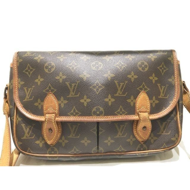 Louis Vuitton Givesiere MM Shoulder Bag Monogram Crossbody Pocket