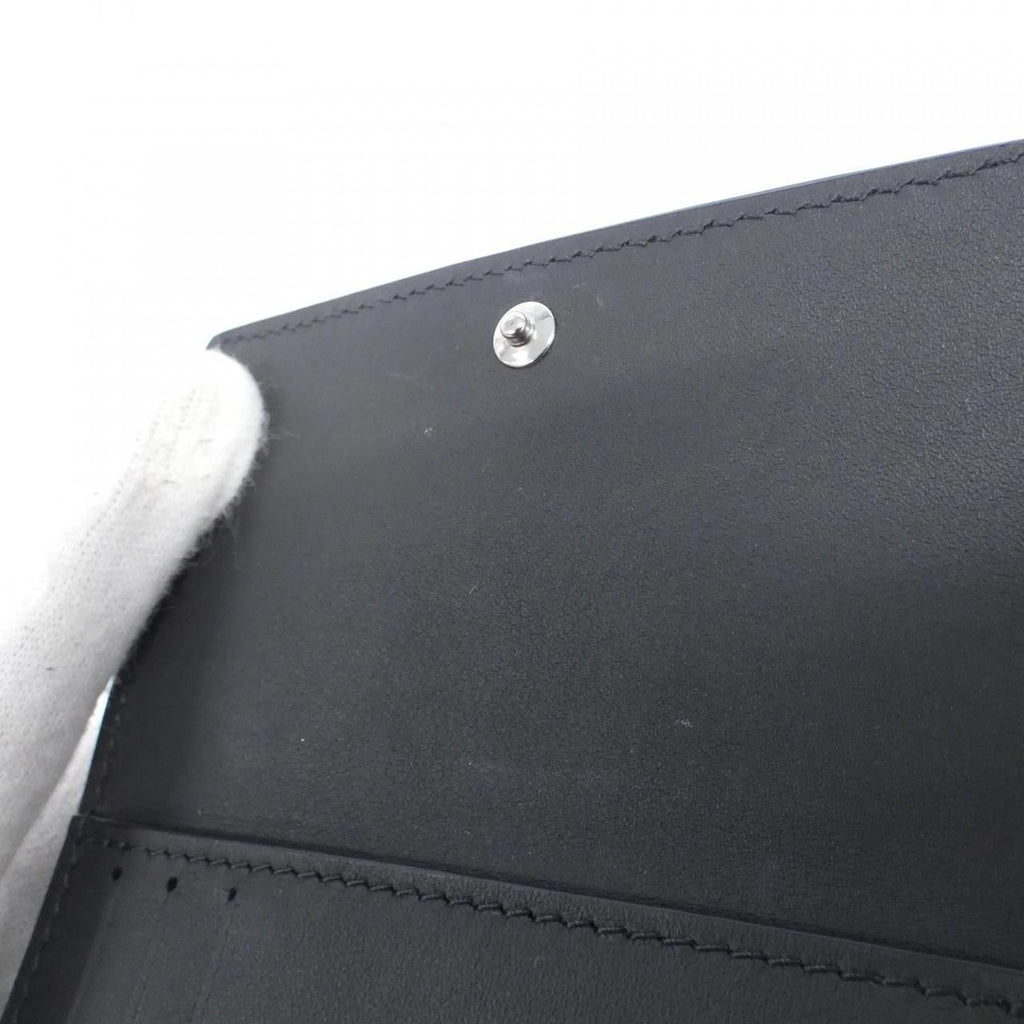 Louis Vuitton Taurillon Monogram Portefeuille Pilot Wallet — view 5