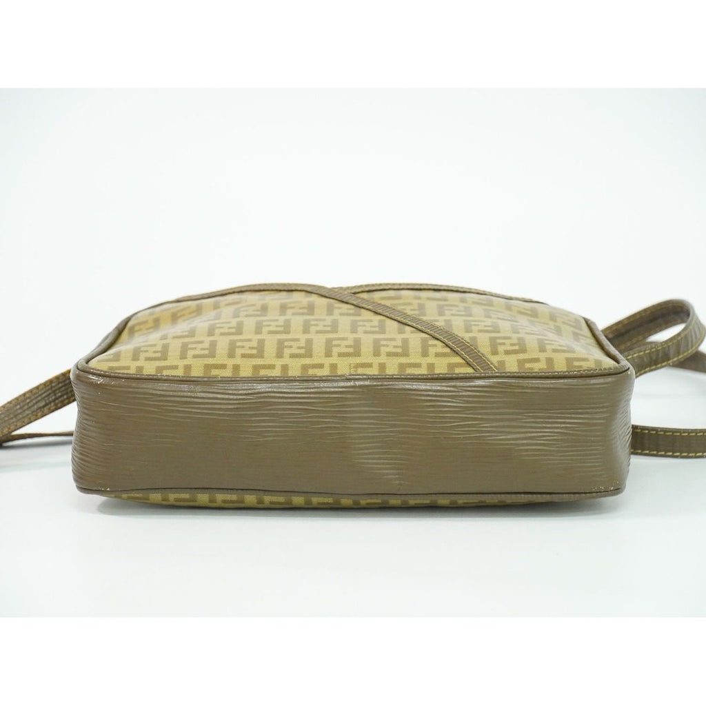 Fendi Zucca Shoulder Bag Pochette Brown — view 3
