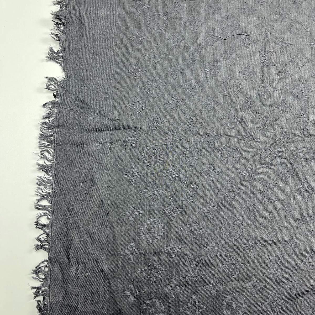 Louis Vuitton Shawl Monogram Silk Wool Gray Vintage Scarf — view 8