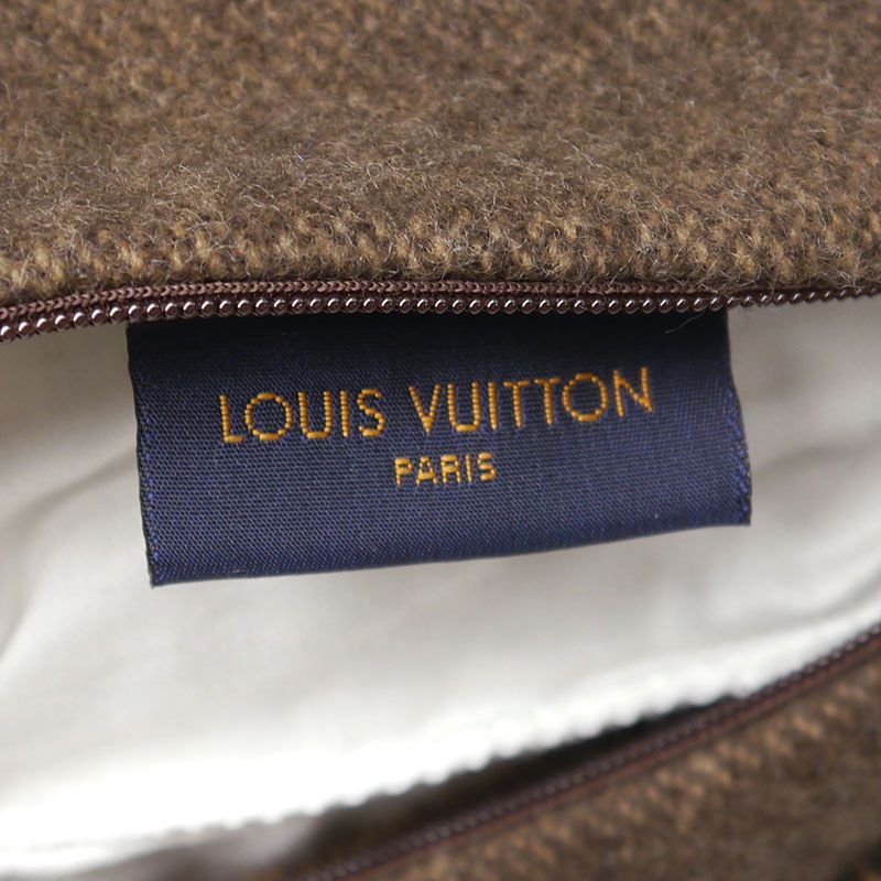 Louis Vuitton Nba Collaboration Cousin Monogram Letters Mp3037 — view 4