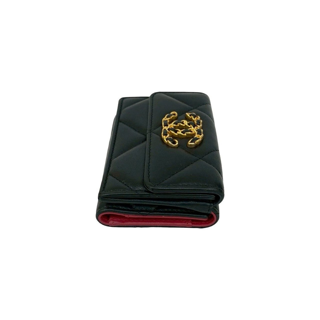 Chanel CC Logo Lambskin Leather — view 4