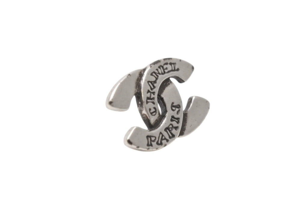 Chanel CC Logo Earrings 99 Silver — view 3