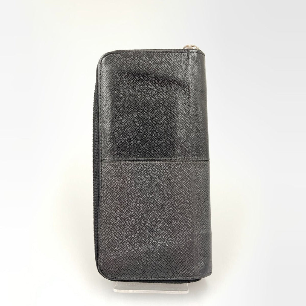 Louis Vuitton Taiga Zippy Wallet Vertical Round Zipper Long — view 3
